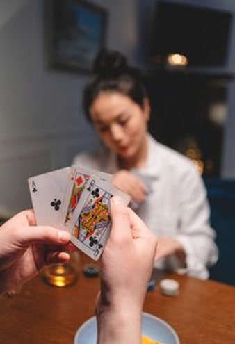 game dealer 8Day